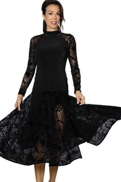 Indulge in luxury with our D2411 Long Velvet Burnout Gown. A full circle velvet burnout skirt with a subtle shine and crinoline provides a stunning silhouette. The back features burnout velvet for a hidden, yet sexy, touch. Experience the ultimate elegance with this dress. black