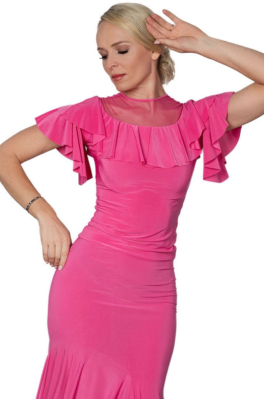 This elegant top features delicate ruffles around the neckline and sleeves, adding a touch of femininity to any outfit. Made from high-quality materials, the T2405 Demoiselle Top is a must-have in any wardrobe. Perfect for both casual and formal occasions, it's a versatile and stylish choice for any fashion-conscious individual.pink