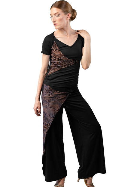 T-shirt top with triangular signature fabric and Button